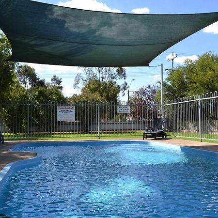 Sturt Motel Broken Hill Zewnętrze zdjęcie